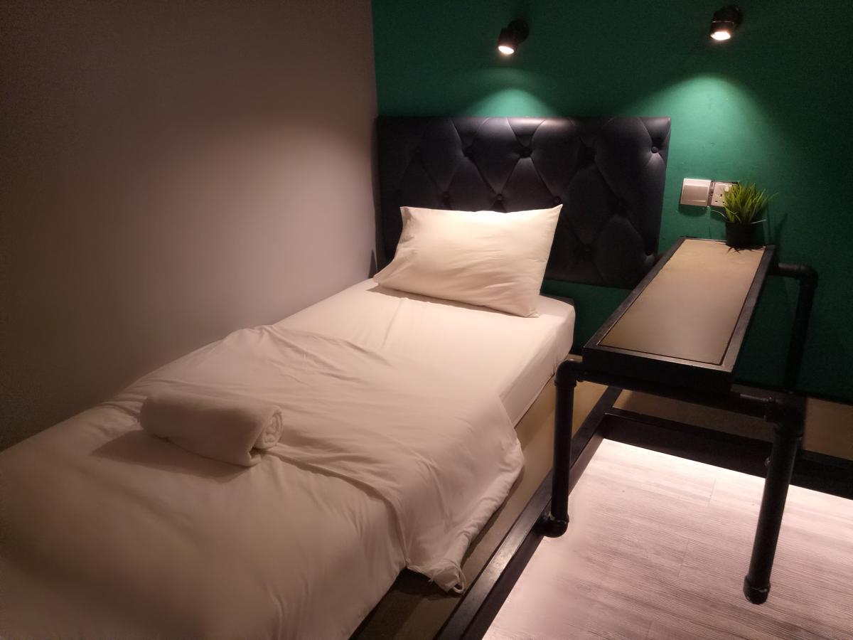 Tube Hotel Klebang Melaka Bagian luar foto