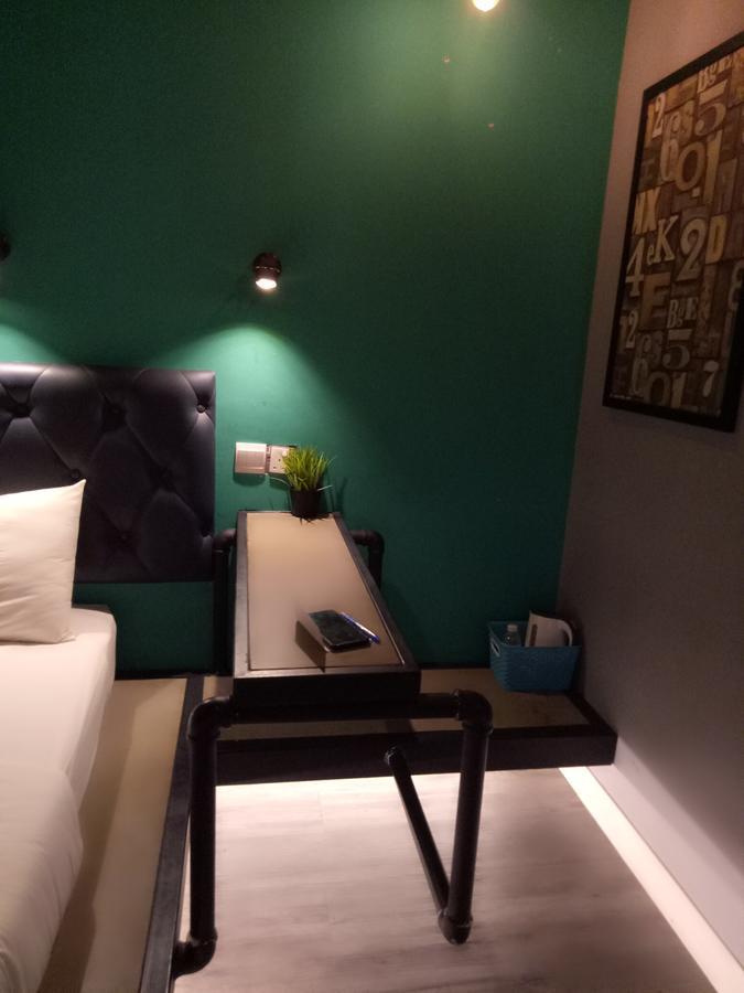 Tube Hotel Klebang Melaka Bagian luar foto